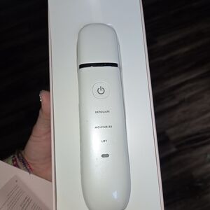 Ultrasonic Exfoliating Skin Spatula